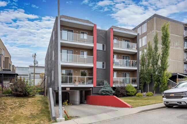 Bankview Hill Apartments in Calgary, AB - Building Photo - Building Photo