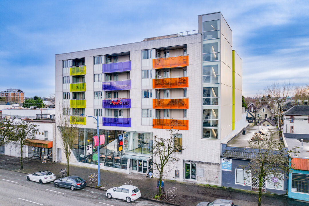 YWCA Housing in Vancouver, BC - Building Photo