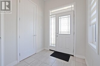 116 Main Halyard Ln in Ottawa, ON - Building Photo - Building Photo