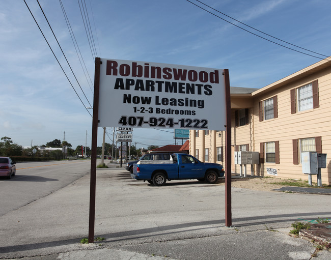 Robinswood Apartments in Orlando, FL - Building Photo - Building Photo