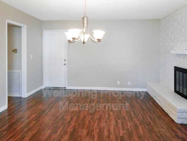 1206 N Erwin St in Ridgecrest, CA - Building Photo - Building Photo