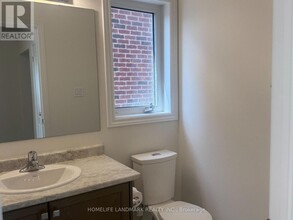 4 Kenneth Ross Bnd in East Gwillimbury, ON - Building Photo - Building Photo