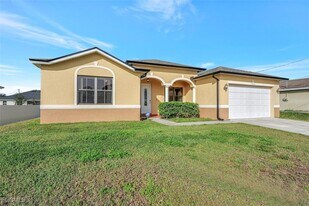 3806 35th St SW in Lehigh Acres, FL - Building Photo