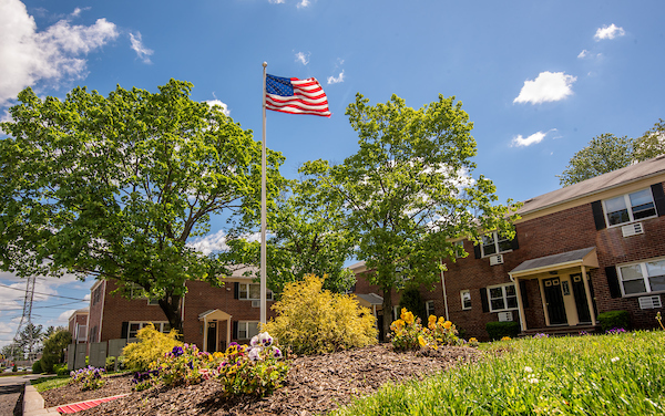 Lincoln Gardens in Edison, NJ - Foto de edificio - Building Photo