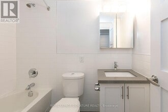 10-110 Shallmar Blvd in Toronto, ON - Building Photo - Building Photo
