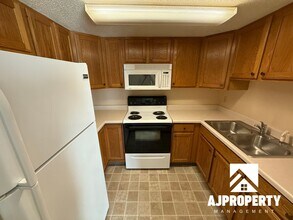 812 Canyon Ave in Garretson, SD - Building Photo - Building Photo