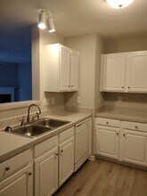 211 Ivy Glen Ct in Winston-Salem, NC - Building Photo - Building Photo