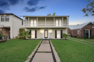 2332 Sheridan St in Houston, TX - Building Photo