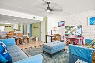 1412 Eleventh St in Port Aransas, TX - Building Photo - Building Photo