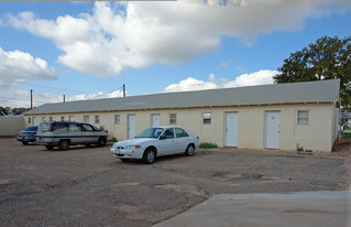 7315 19th St in Lubbock, TX - Building Photo