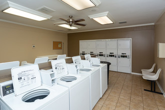 Chaparral Apartments in Bossier City, LA - Building Photo - Interior Photo