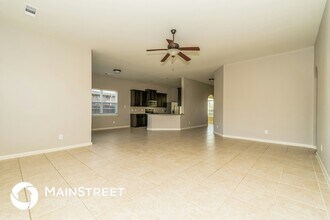 527 Shady Meadow Ln in Glenn Heights, TX - Building Photo - Building Photo