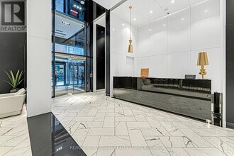 87-4187 Peter St in Toronto, ON - Building Photo - Building Photo
