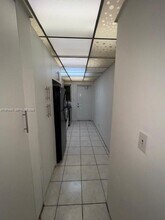 1430 NE 170th St in Miami, FL - Building Photo - Building Photo