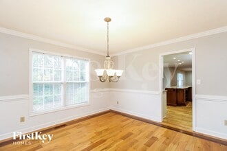 3315 Quaker Run Dr in Greensboro, NC - Foto de edificio - Building Photo