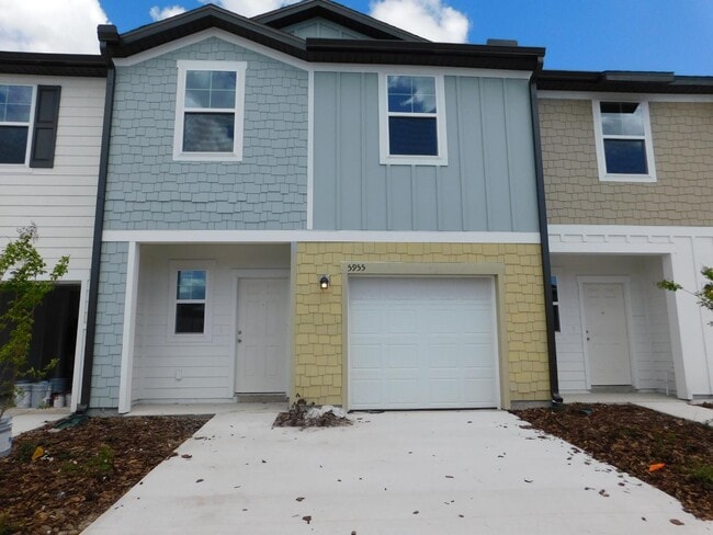 property at 5955 Chestnut Grv Pl