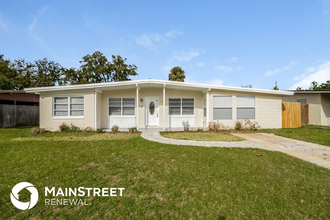 2141 Ridge Dr in Winter Park, FL - Building Photo