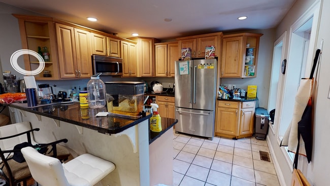 83 Windsor St, Unit 1 in Boston, MA - Building Photo - Building Photo