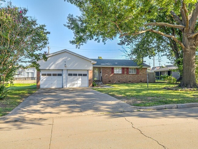 property at 3909 E 51st Pl