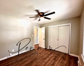 11317 E 13TH St in Independence, MO - Building Photo - Building Photo