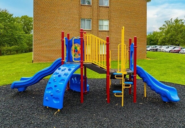 Lexington Springs Apartments