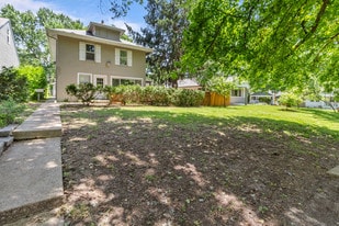 5937 Holmes St in Kansas City, MO - Building Photo