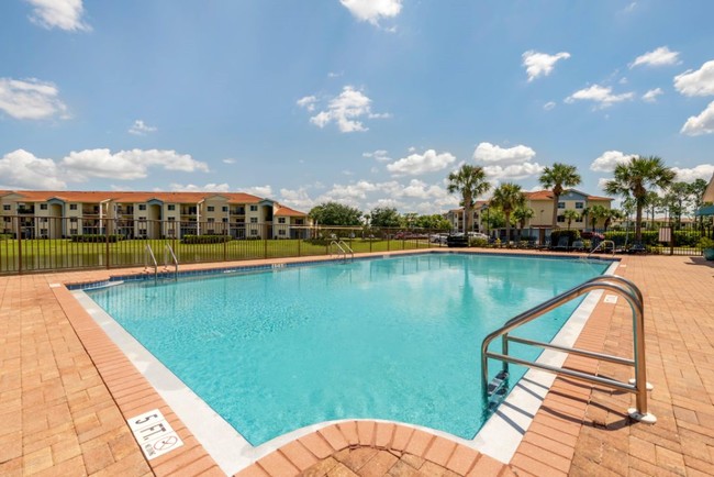 Tuscan Isle Apartments in Naples, FL - Building Photo - Building Photo