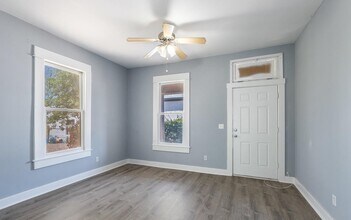 137 N 11th Ave, Unit A in Phoenix, AZ - Building Photo - Building Photo