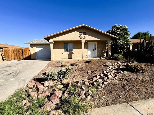 property at 726 Calle Nueva Vida