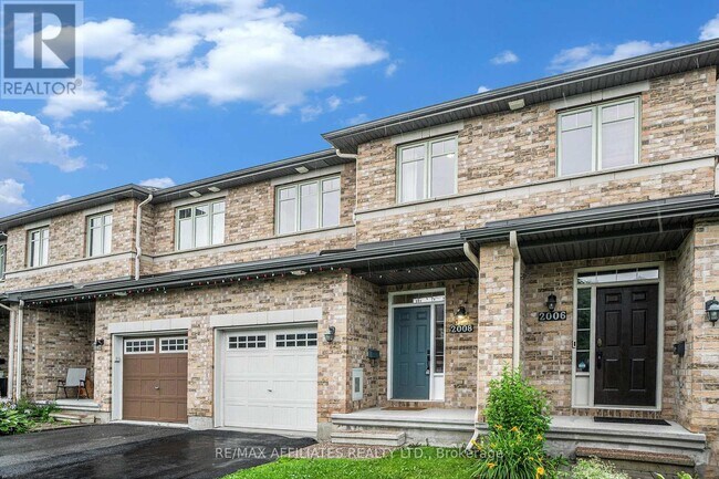 2008 Pennyroyal Crescent in Ottawa, ON - Building Photo - Building Photo