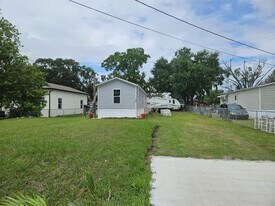 123 4th St in Orlando, FL - Building Photo