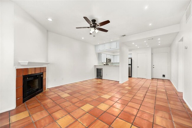 1501 Barton Springs Rd in Austin, TX - Foto de edificio - Building Photo