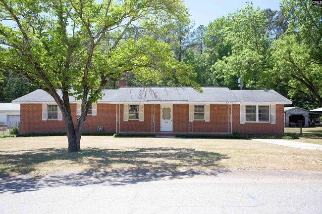 property at 826 Jefferson St