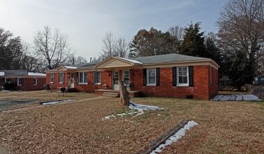 Eastover Apartments in Charlotte, NC - Building Photo - Building Photo