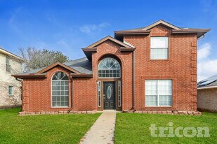 1106 Castleman Dr in Cedar Hill, TX - Building Photo