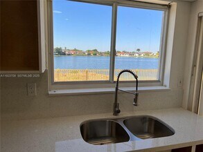 6124 SW 149th Ave in Miami, FL - Building Photo - Building Photo