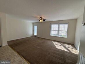 72 Mabel Ln in Martinsburg, WV - Building Photo - Building Photo