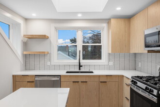 9 Wenham St, Unit 4 in Boston, MA - Foto de edificio - Building Photo