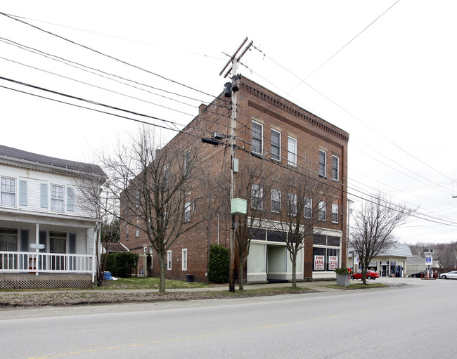 3153-3155 Main St in West Middlesex, PA - Building Photo - Building Photo