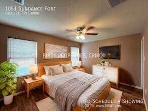 1051 Sundance Fort in San Antonio, TX - Building Photo - Building Photo