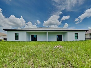 5230 27th St SW in Lehigh Acres, FL - Building Photo - Building Photo