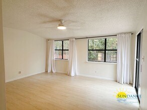 2241 Prytania Cir in Navarre, FL - Building Photo - Building Photo