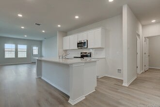 13766 Birch Xing in San Antonio, TX - Building Photo - Building Photo