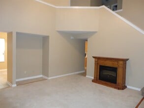 755 Apple Ln in Brownsburg, IN - Building Photo - Building Photo