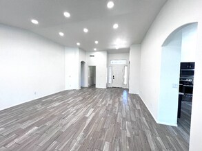 1501 E Princeton Ave in Gilbert, AZ - Foto de edificio - Building Photo