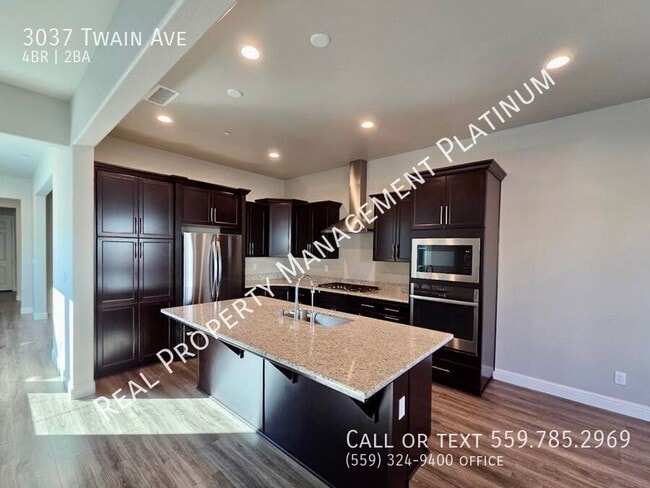 3037 Twain Ave in Clovis, CA - Building Photo - Building Photo