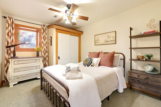 10019 Kindred Hollow Rd in Rogers, AR - Building Photo - Building Photo