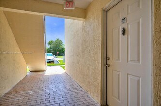 3650 N 56th Ave in Hollywood, FL - Building Photo - Building Photo