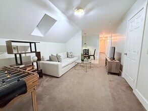 29 Pennsylvania Ave, Unit Home away from home in Providence, RI - Building Photo - Building Photo