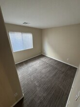 8896 Bonneville Peak Ct in Las Vegas, NV - Building Photo - Building Photo